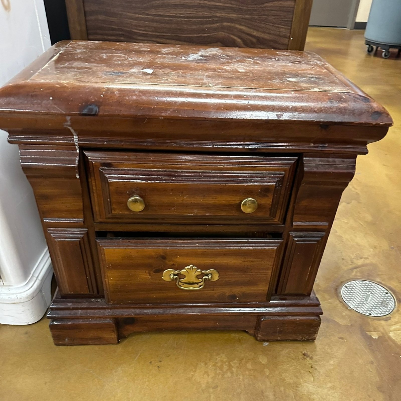 Sandstone Nightstand before refinishing